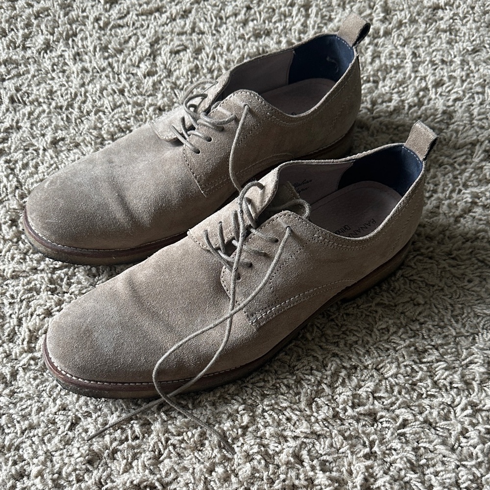 Banana Republic Men's Tan Suede Lace-Up Shoes
